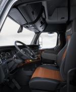 Freightliner Cascadia Mid-roof XT 2016 года